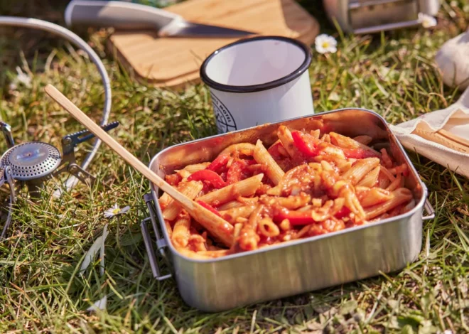 7 Best Titanium Camping Food Containers in 2026
